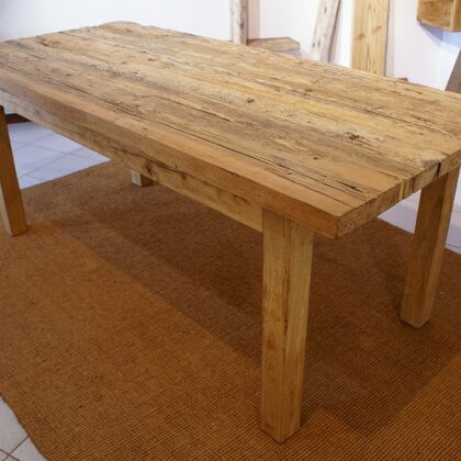 Tavolo Cinzia € 350,00 al metro 