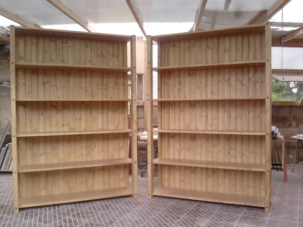 Scaffale Rina € 500,00