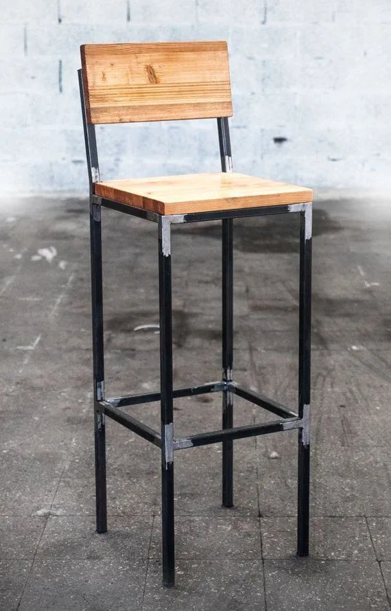 Sgabello Clara € 110,00 