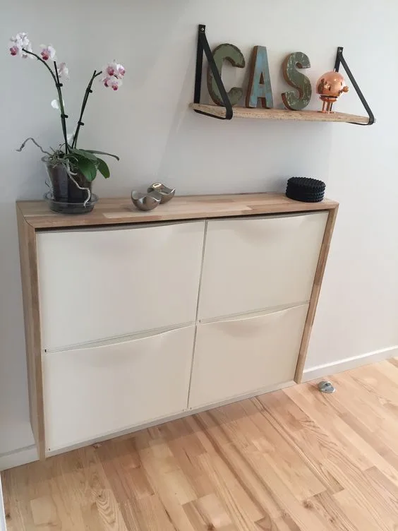 Scarpiera Cinzia € 20,00 a modulo 50x38 modulo in plastica 