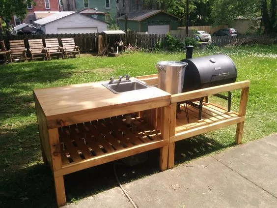 Barbeque Gabriella 240x90 € 600,00 