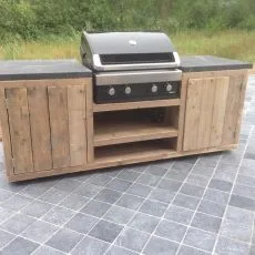 Barbeque Sonia 240x90 € 600,00