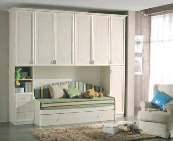 Ponte  Dennis 290x90x240  € 900,00