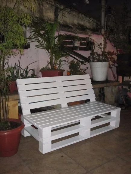 Divanetto Pallet Orlando €  80,00 escluso cuscini 