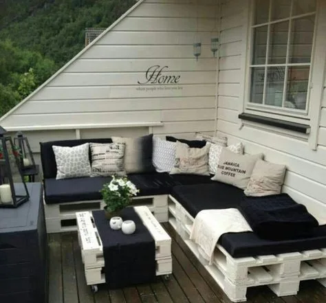 Divanetto Pallet Gigliola € 150,00 escluso cuscini 